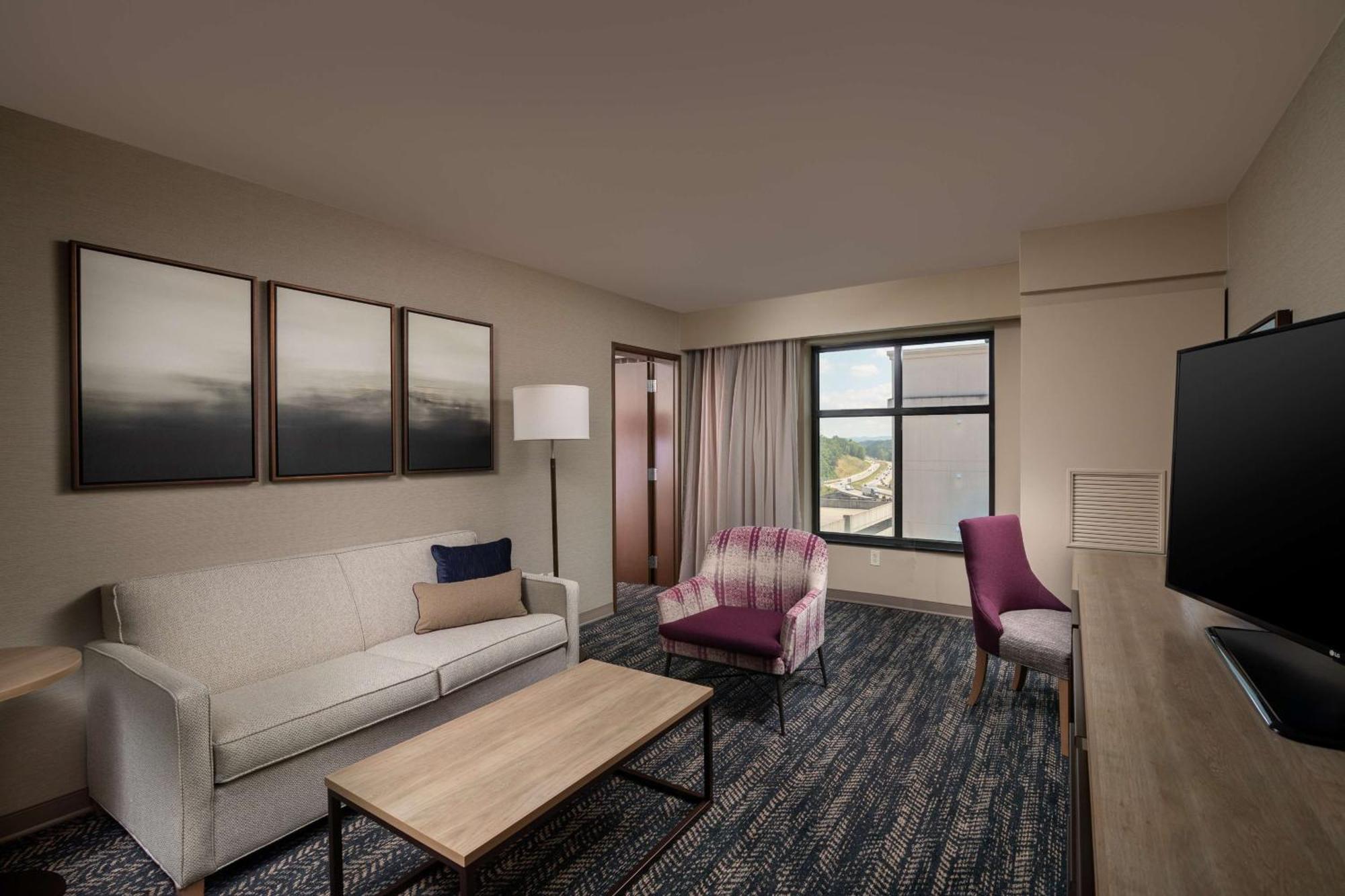 Hilton Asheville Biltmore Park Екстериор снимка