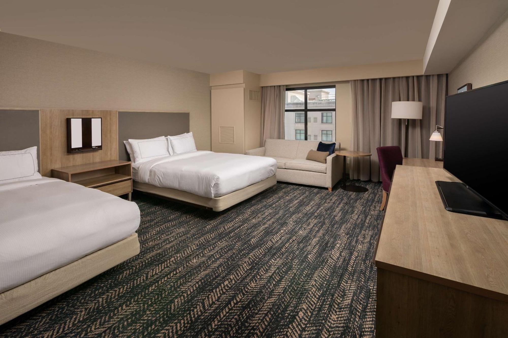 Hilton Asheville Biltmore Park Екстериор снимка