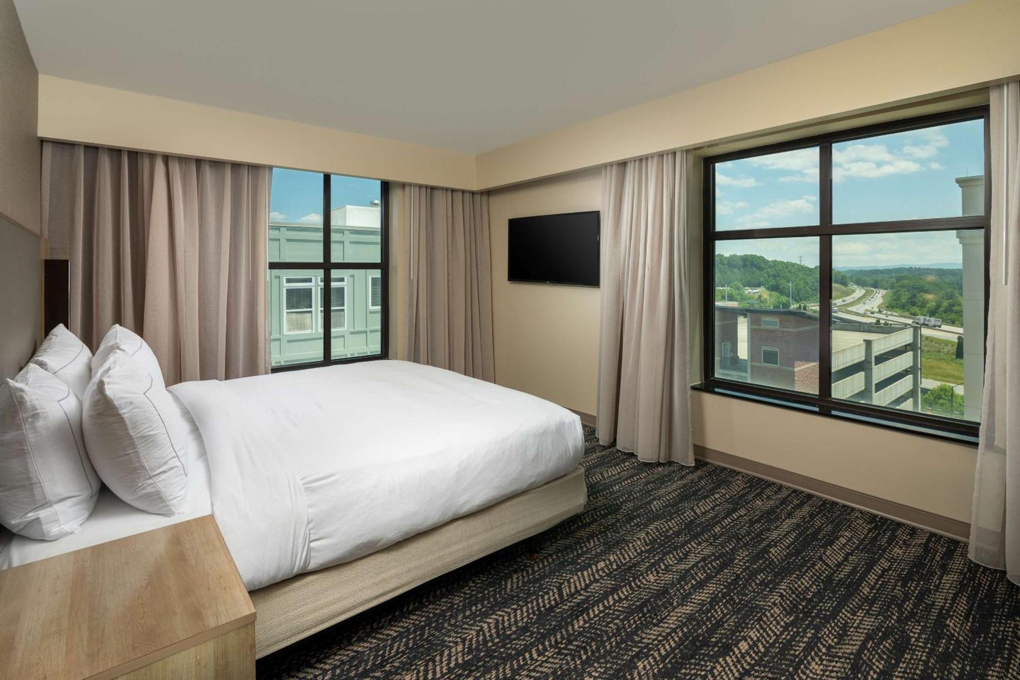 Hilton Asheville Biltmore Park Екстериор снимка