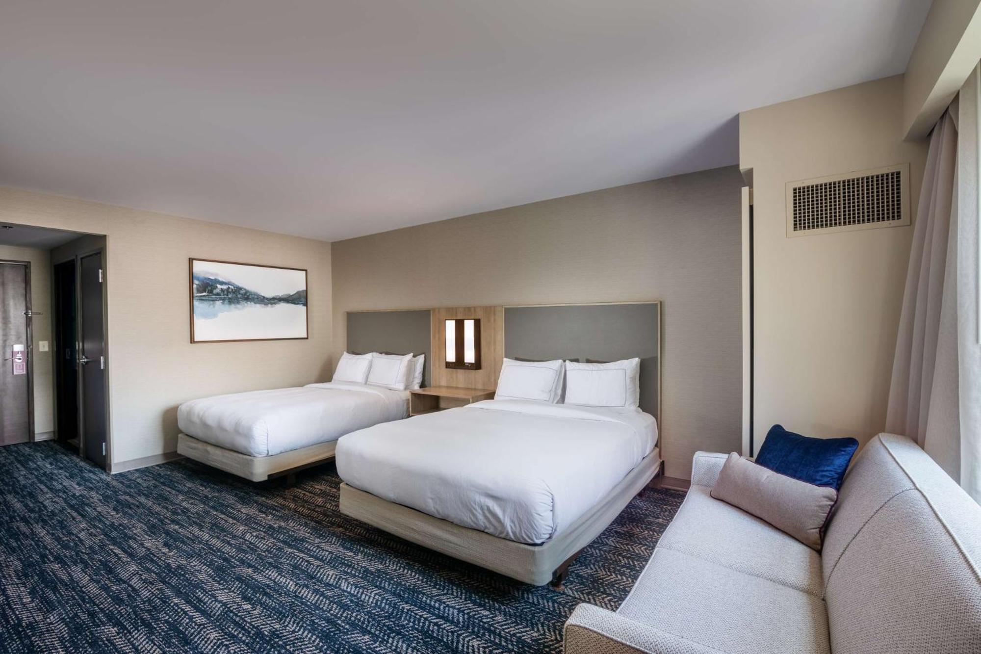 Hilton Asheville Biltmore Park Екстериор снимка