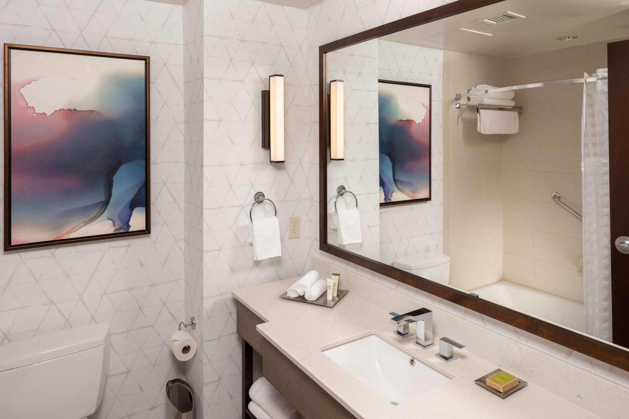 Hilton Asheville Biltmore Park Екстериор снимка