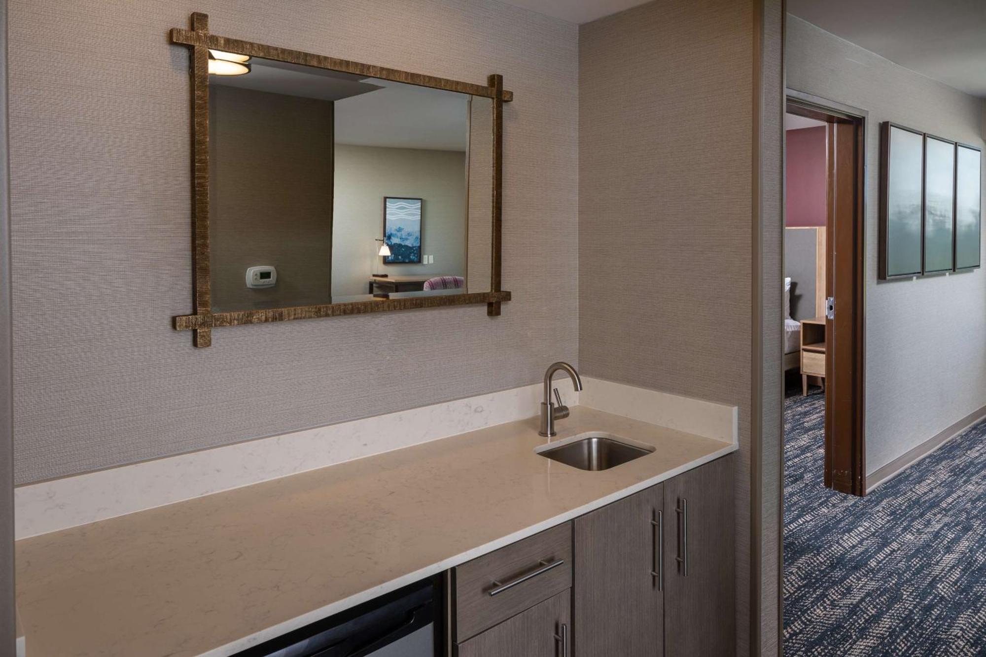 Hilton Asheville Biltmore Park Екстериор снимка