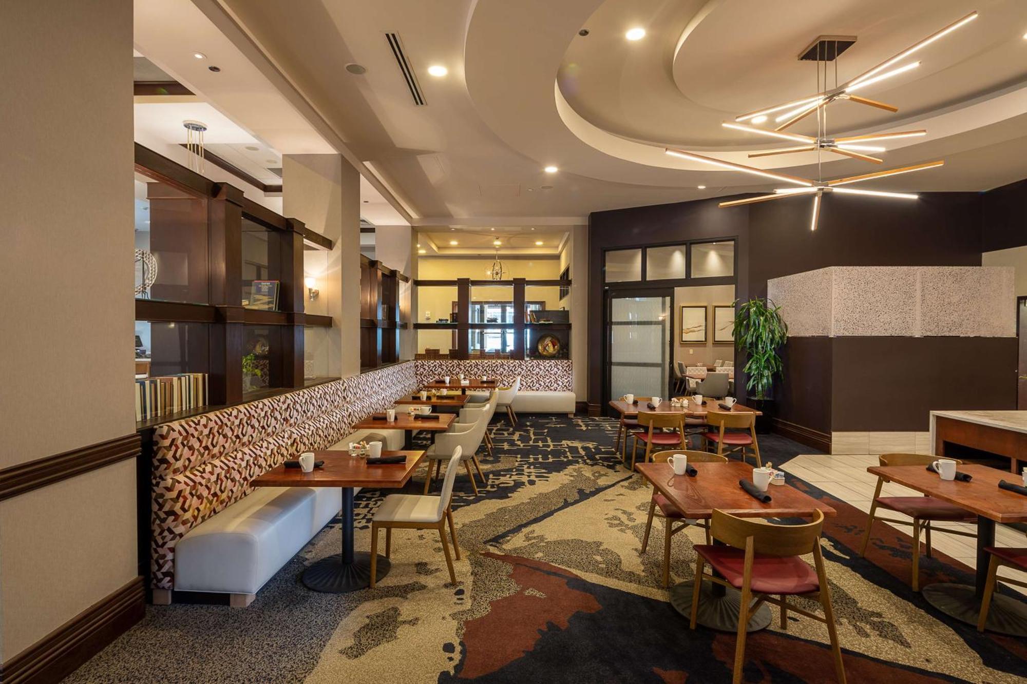 Hilton Asheville Biltmore Park Екстериор снимка